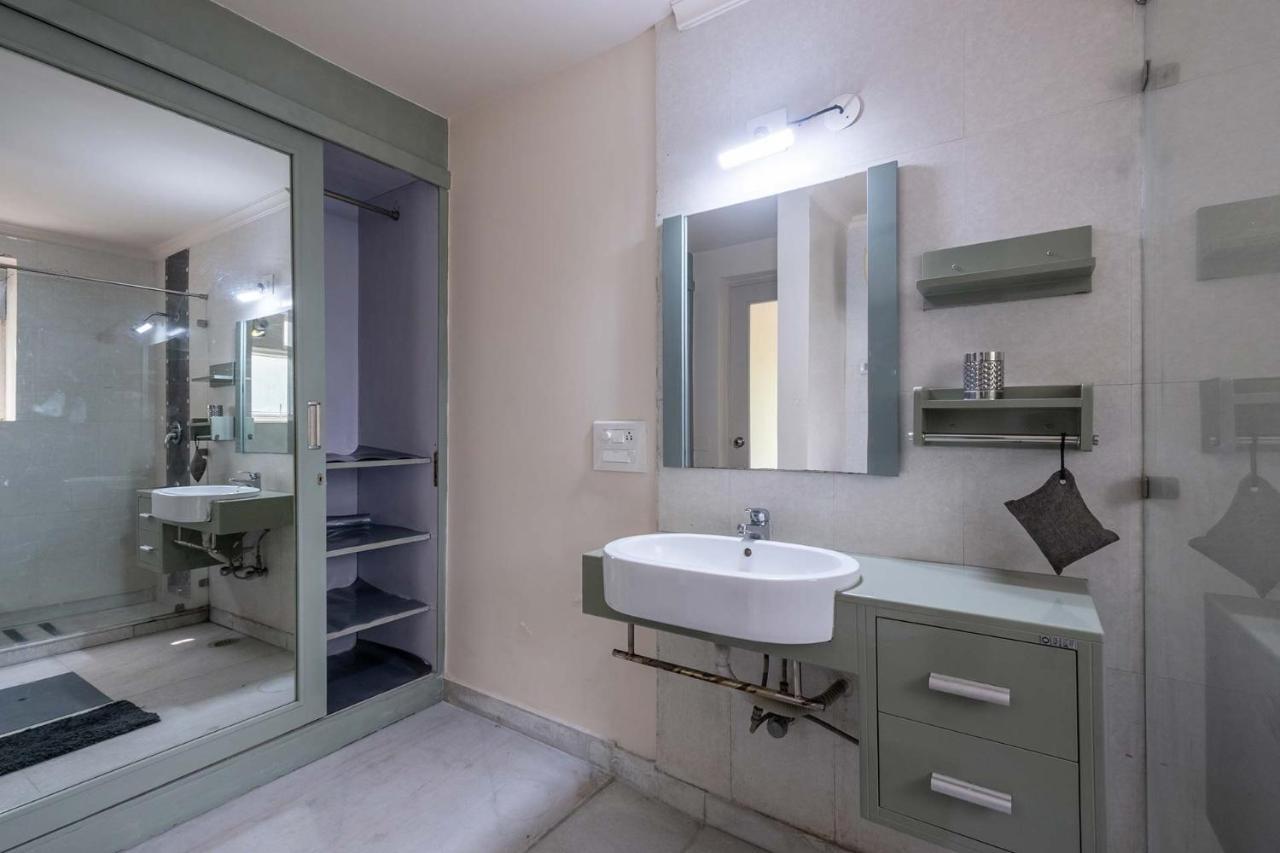 Stayvista At The Banyan Abode With Pool Table, Pet Friendly & Outdoor Pool Manesar Exteriér fotografie
