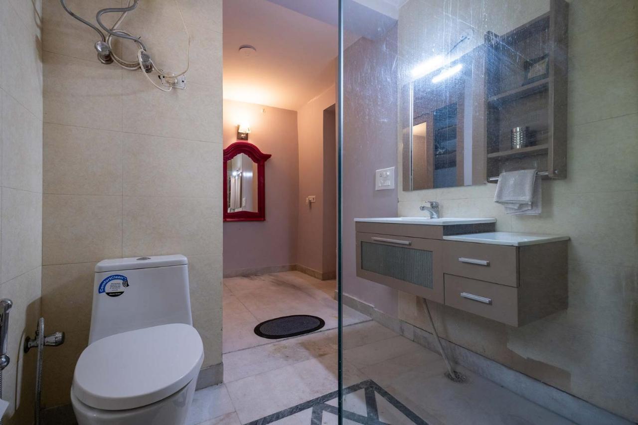 Stayvista At The Banyan Abode With Pool Table, Pet Friendly & Outdoor Pool Manesar Exteriér fotografie